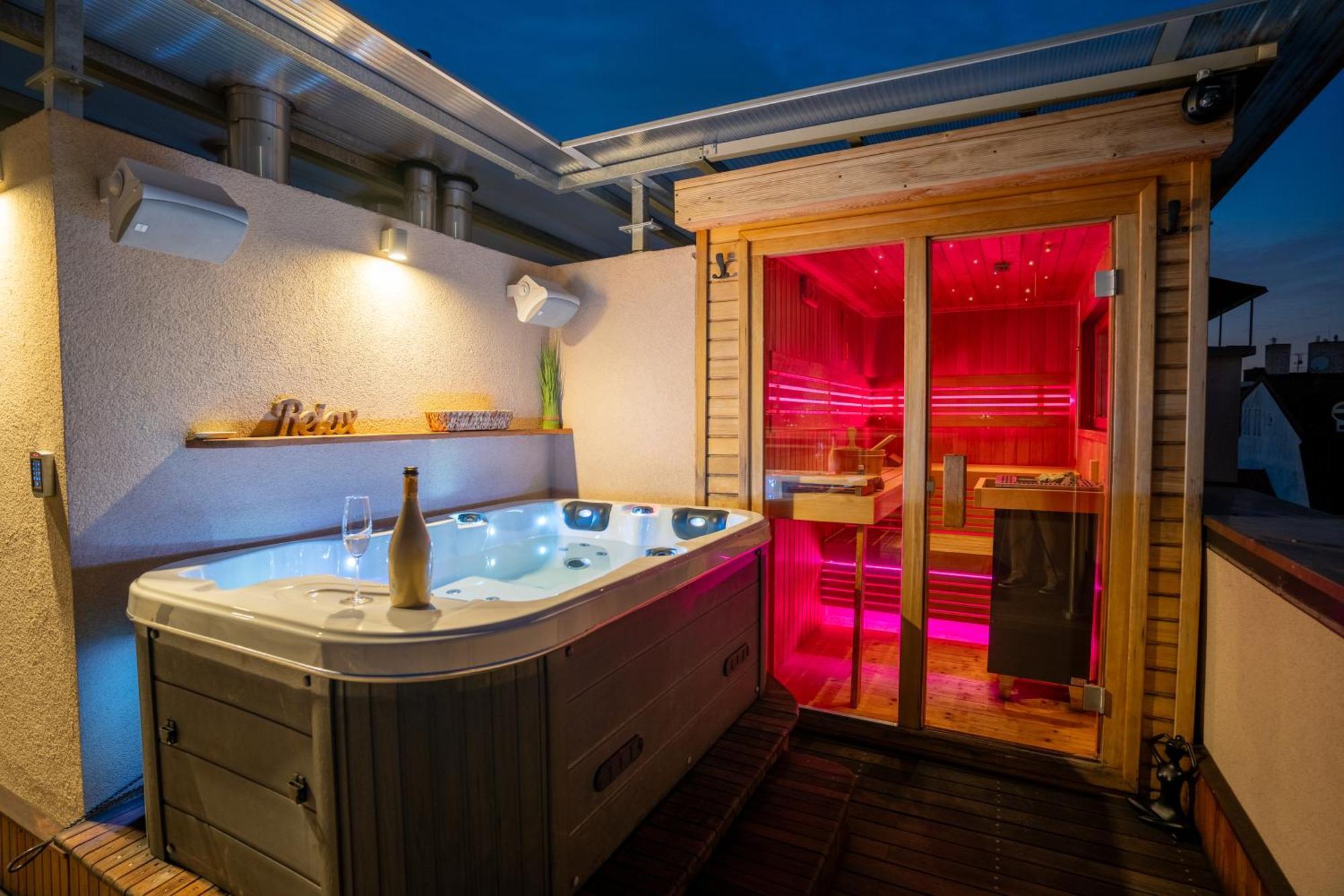 Luxury Rooftop Appartment With Fantastic Views ปราก ภายนอก รูปภาพ