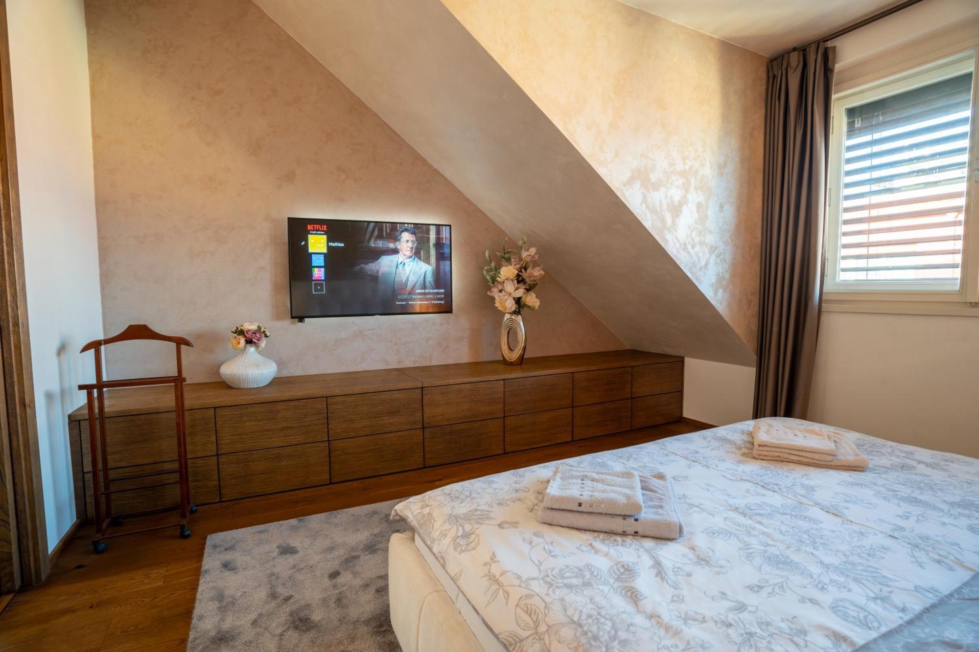 Luxury Rooftop Appartment With Fantastic Views ปราก ภายนอก รูปภาพ